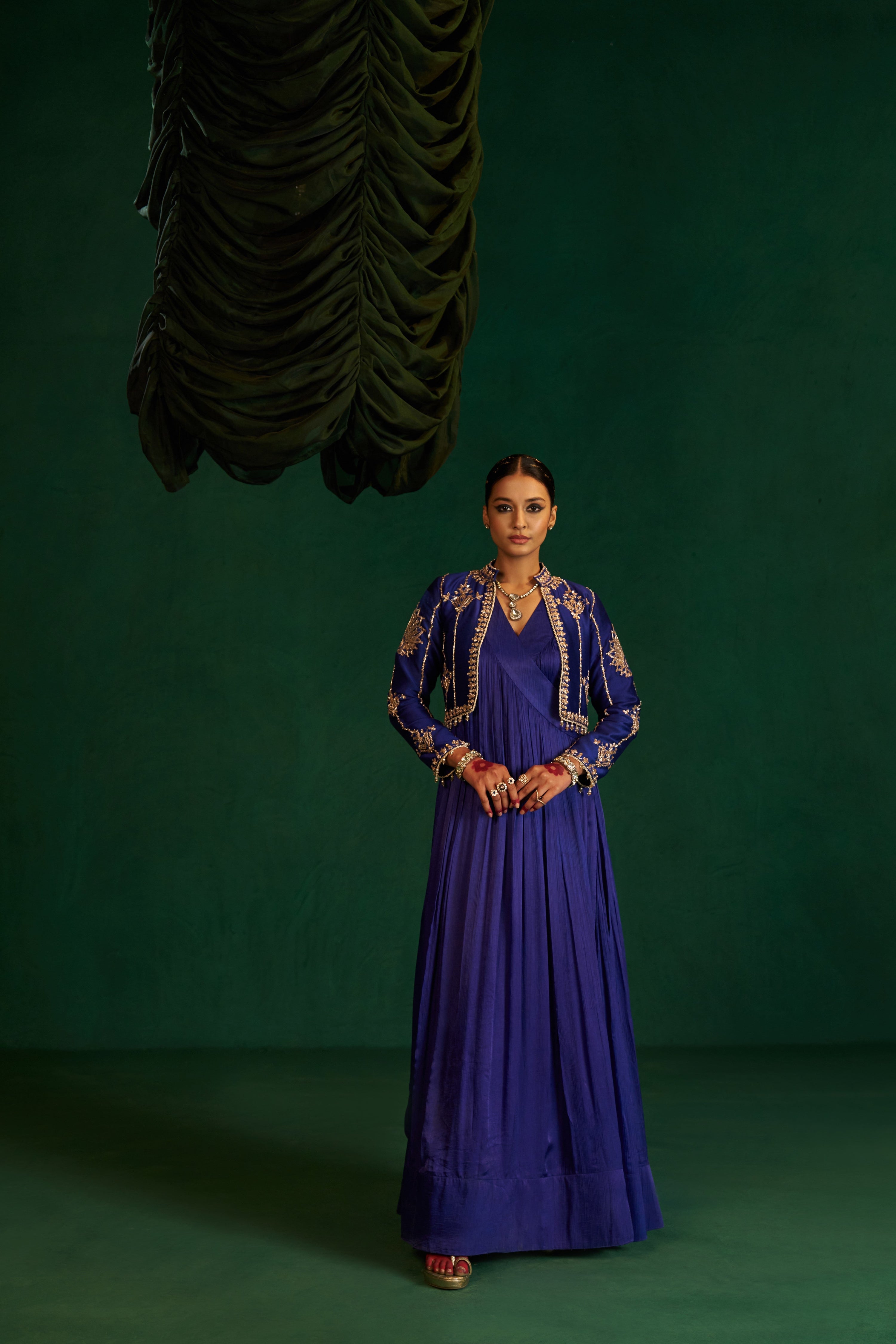 Mor Gown